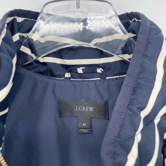 J. Crew Women's Vest Jacket Full Zip Dark Navy Stripes Sz Medium Puffer Quilted - Picture 9 of 14